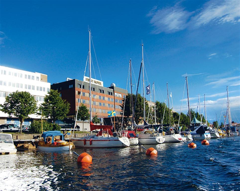 First Hotel Stadt Härnösand Eksteriør billede