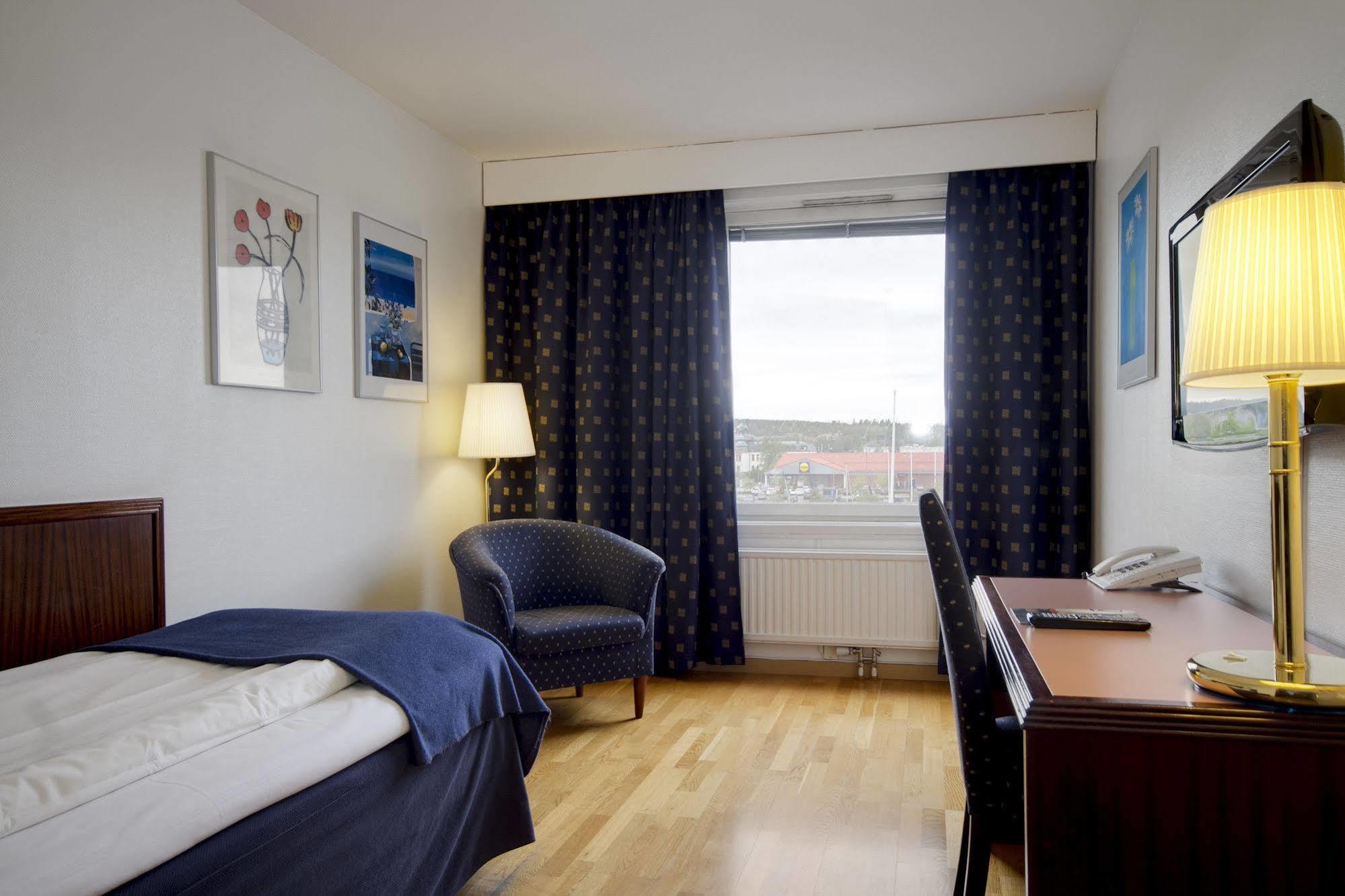 First Hotel Stadt Härnösand Eksteriør billede